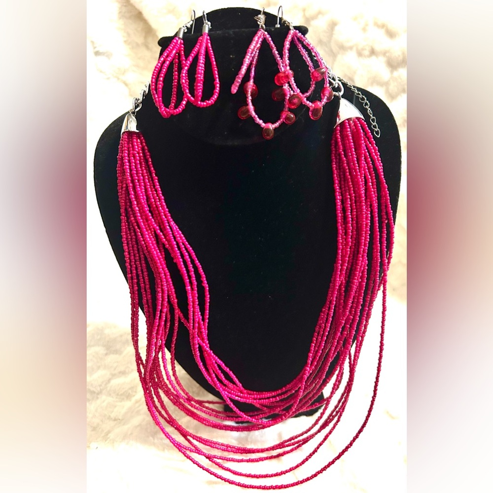 Paparazzi Rio Rainforest pink seed beaded Necklace  with TWO sets of earrings